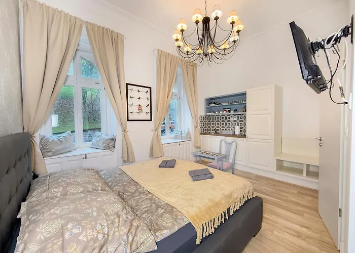 Hj7-B Hunyadi Apartment